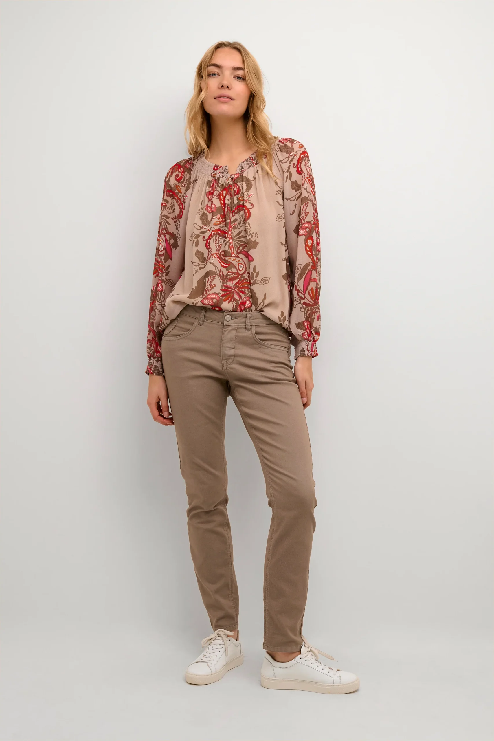 Pantalon en denim classique – Image 8