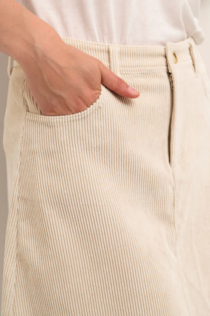 Jupe corduroy à poches utilitaires – Image 4