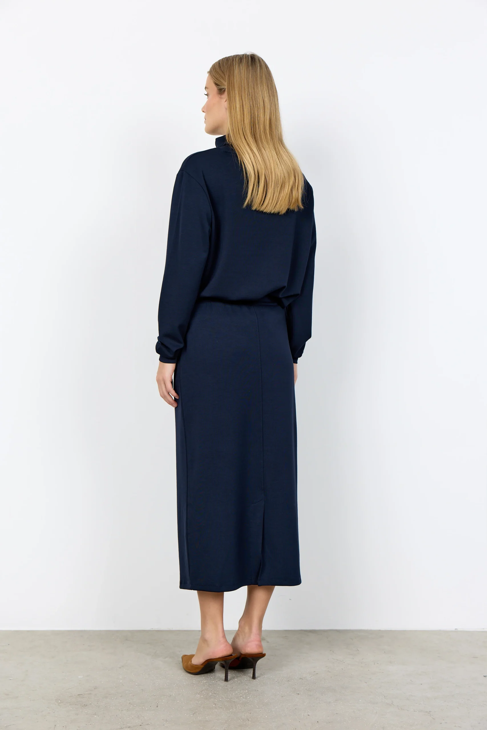Jupe droite à taille ajustable Banu – Image 3