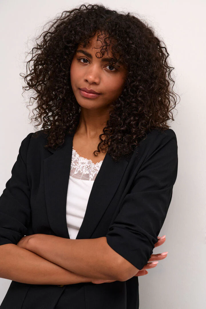 Blazer de tailleur intemporel Cocamia – Image 9