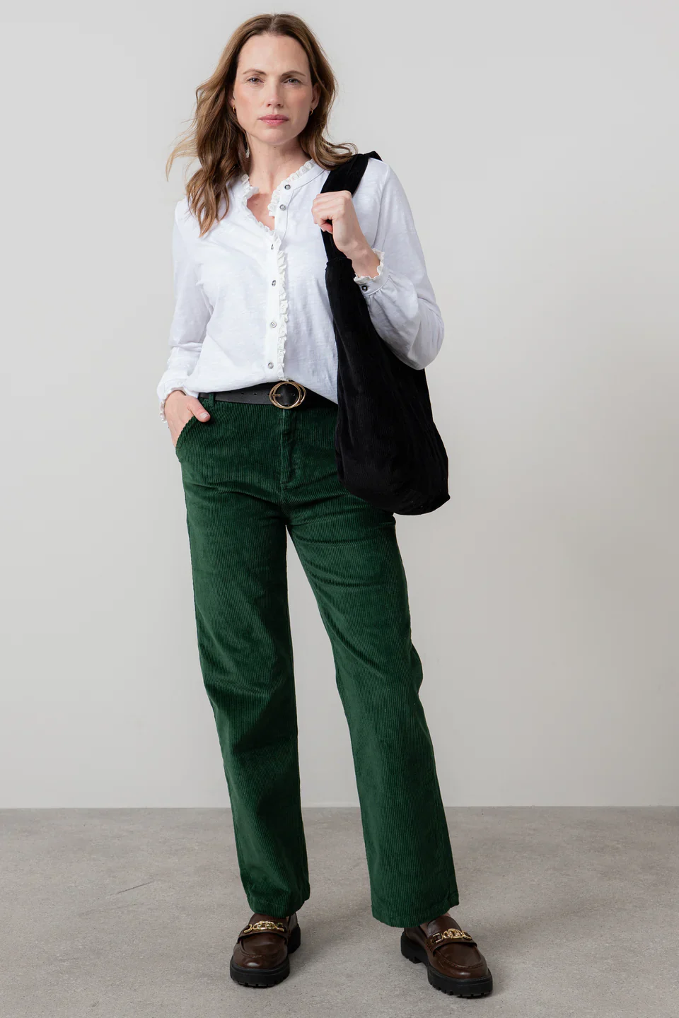 Blouse en coton bio à col volanté et broderie – Image 4