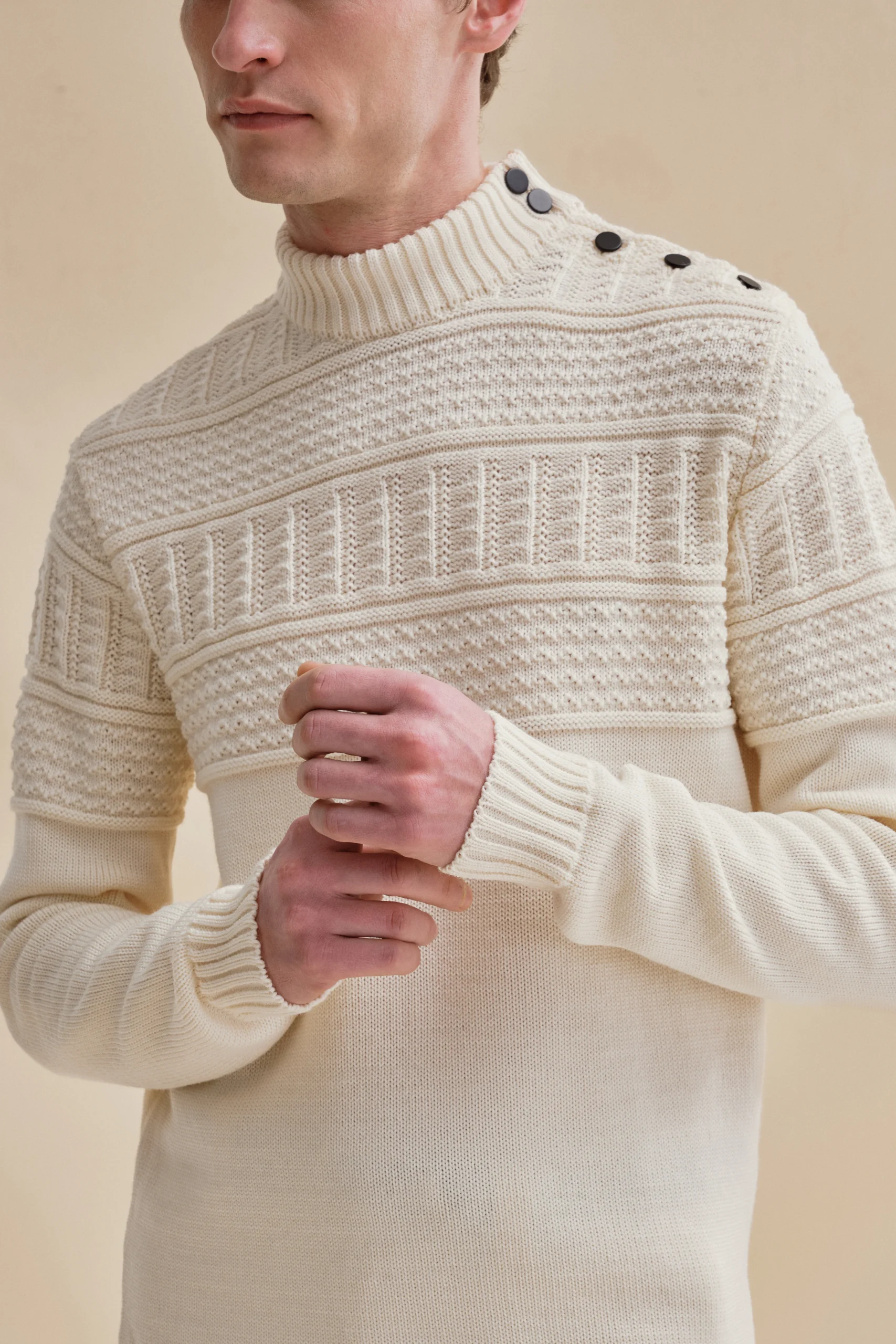 Pull marin pêcheur écru pour homme – Image 2