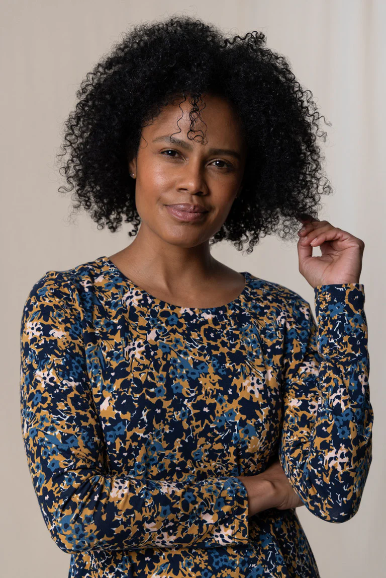 Robe fleurie marine et jaune – Image 6