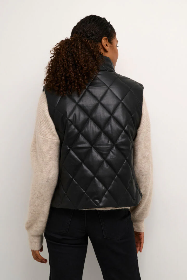 Veste sans manches matelassée noire – Image 2