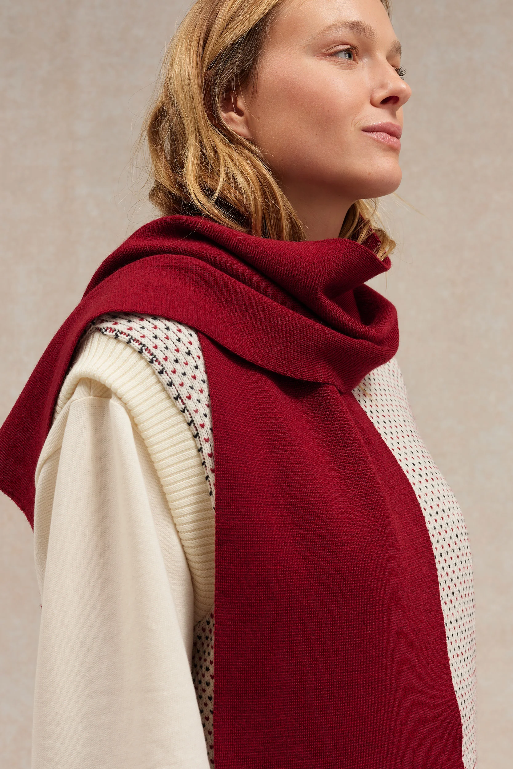 Écharpe fine mixte bordeaux en maille Milano – Image 3