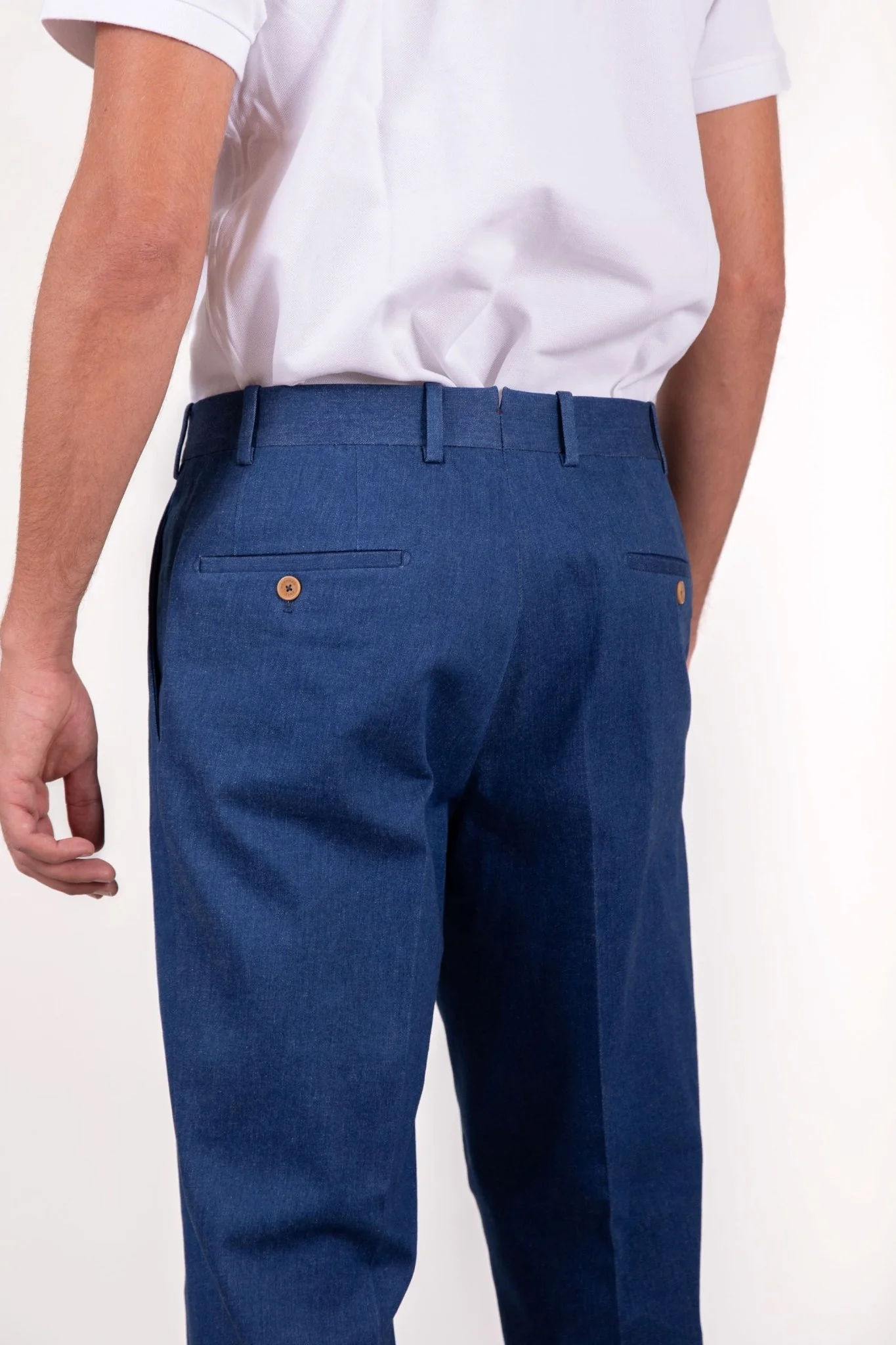Pantalon BZV3 à pli français en denim indigo japonais délavé – Image 3
